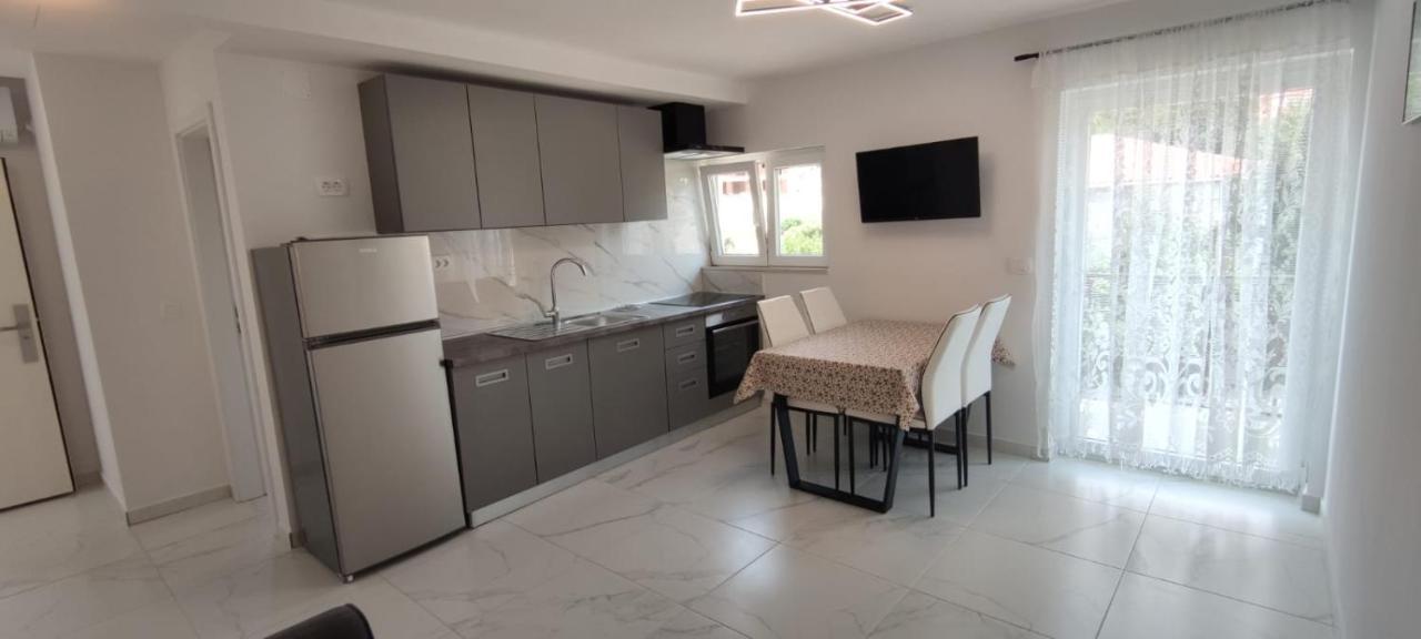 Apartments Inbox Kostrena Exterior foto