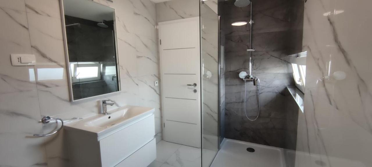 Apartments Inbox Kostrena Exterior foto